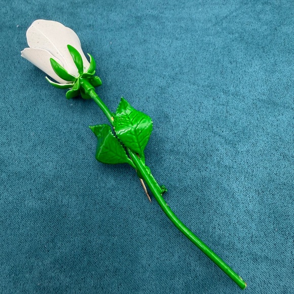 Vintage Long White Rose Stem  brooch Enamel - Picture 2 of 3